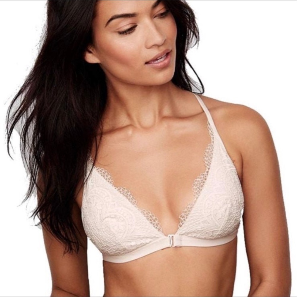 Victoria’s Secret white lace racerback bralette- size small
